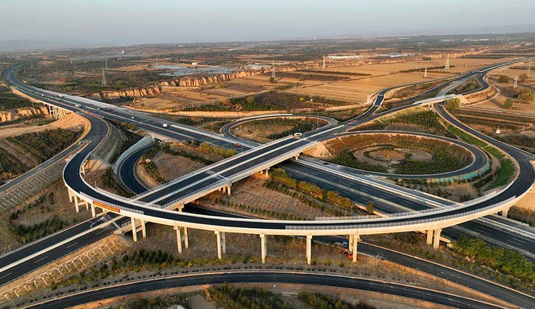 事关昔榆高速→_建设_高速公路_项目