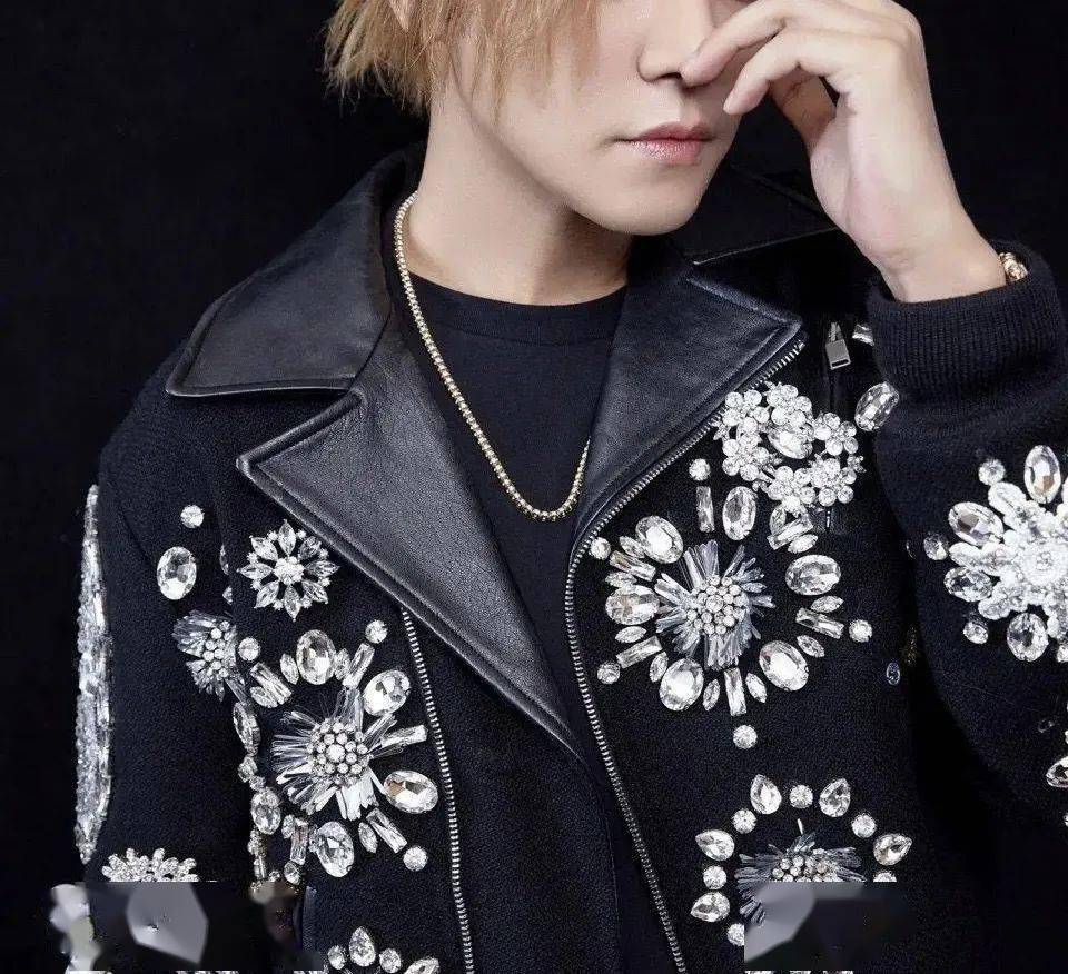 罗志祥带数位美女玩通宵?之前被爆玩多人运动!_回应_网友_朋友